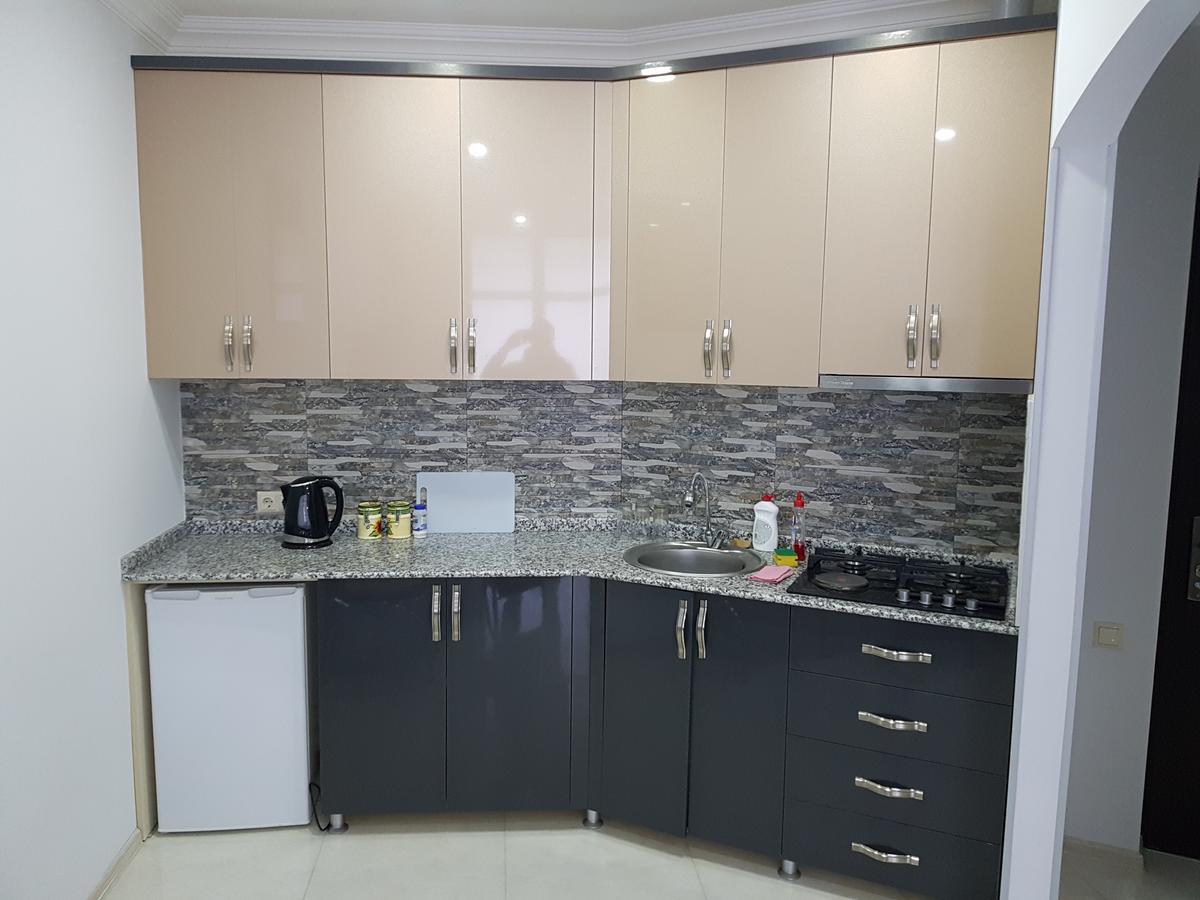 Apartment In Front Of Mcdonald'S Batumi Exterior foto